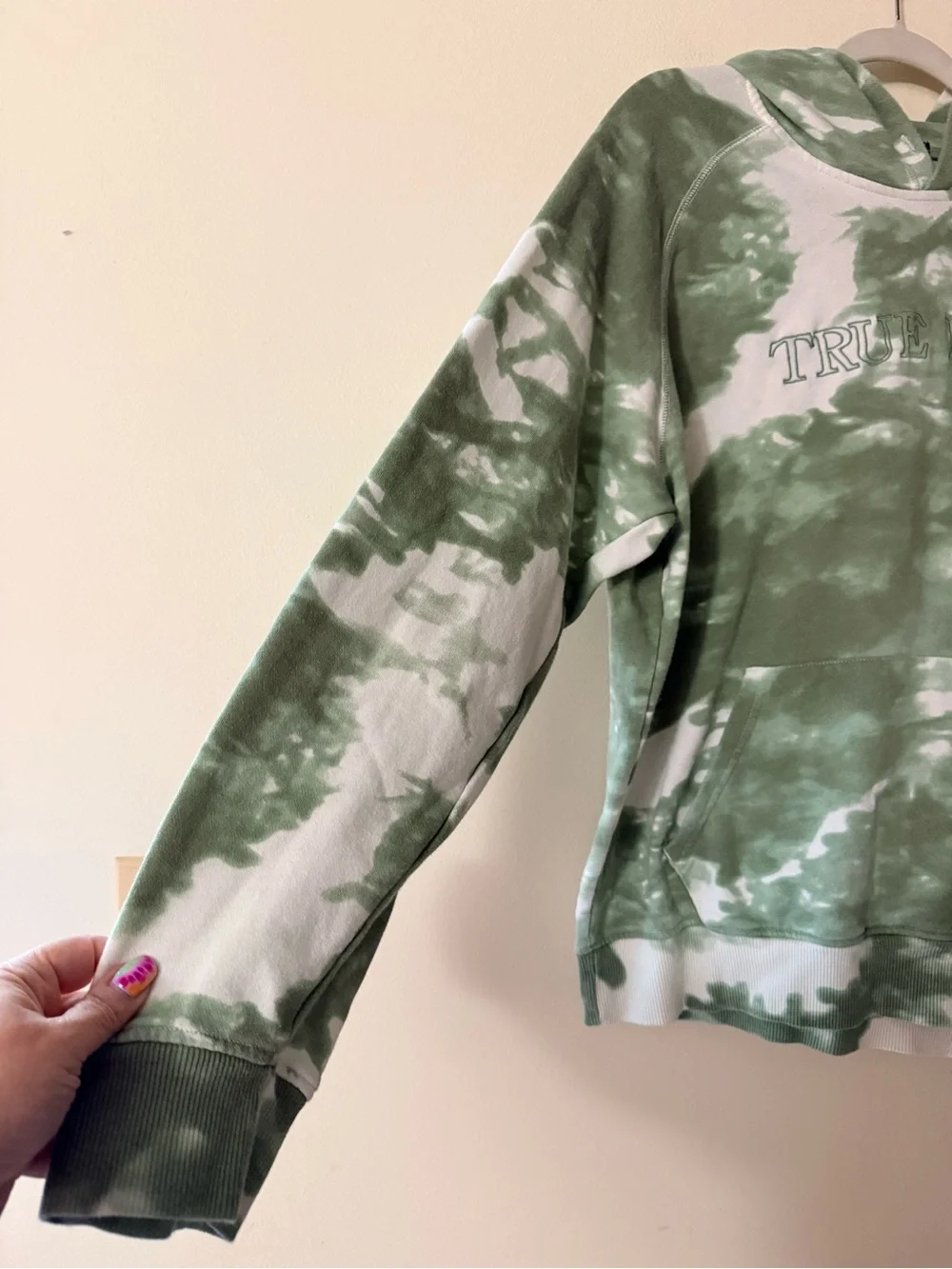 True Religion Green Tie-Dye Hoodie, Lighter Weight, sz L Men’s, Fits Women’s XL
